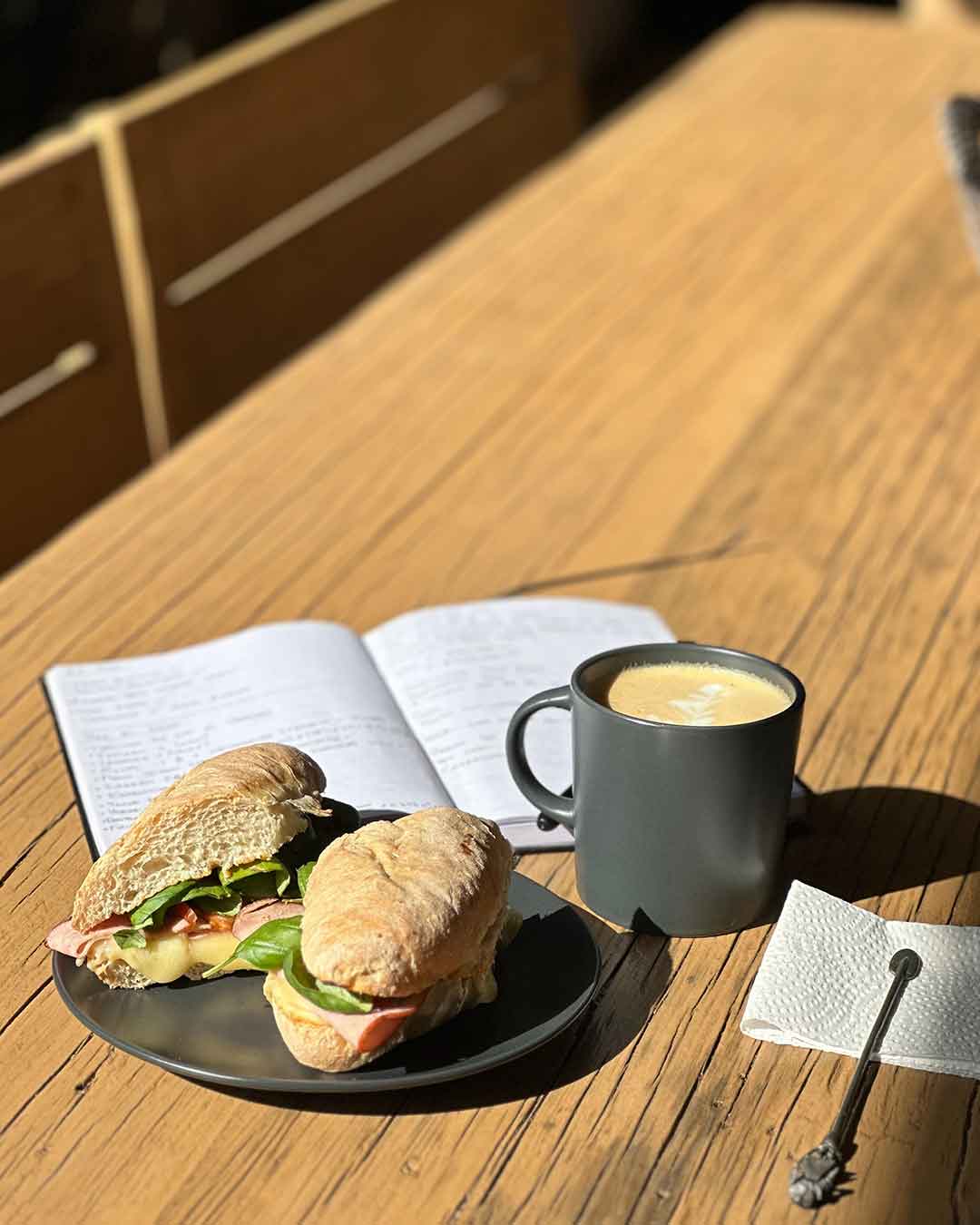 Café y Sandwich Maifren