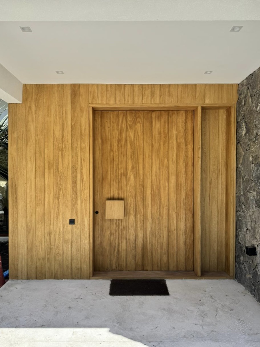 Puerta en Kiri